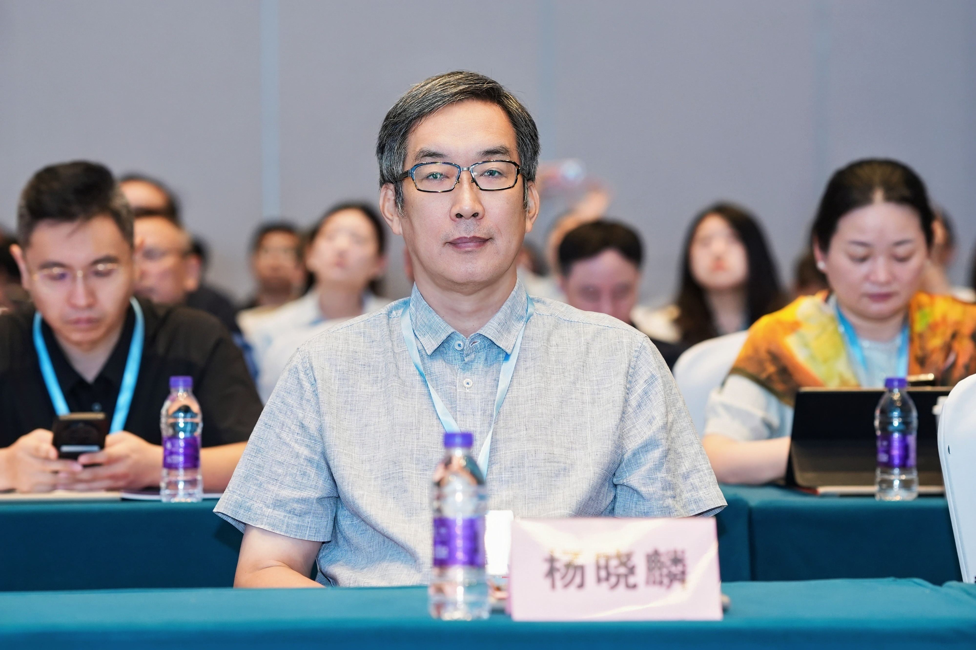 杨晓麟(1).jpg